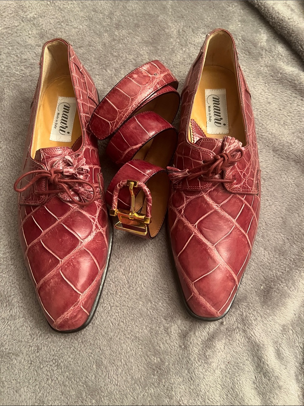 Mauri Men's Salmon Genuine Alligator Leather Lace-Up Shoes with Matching Belt